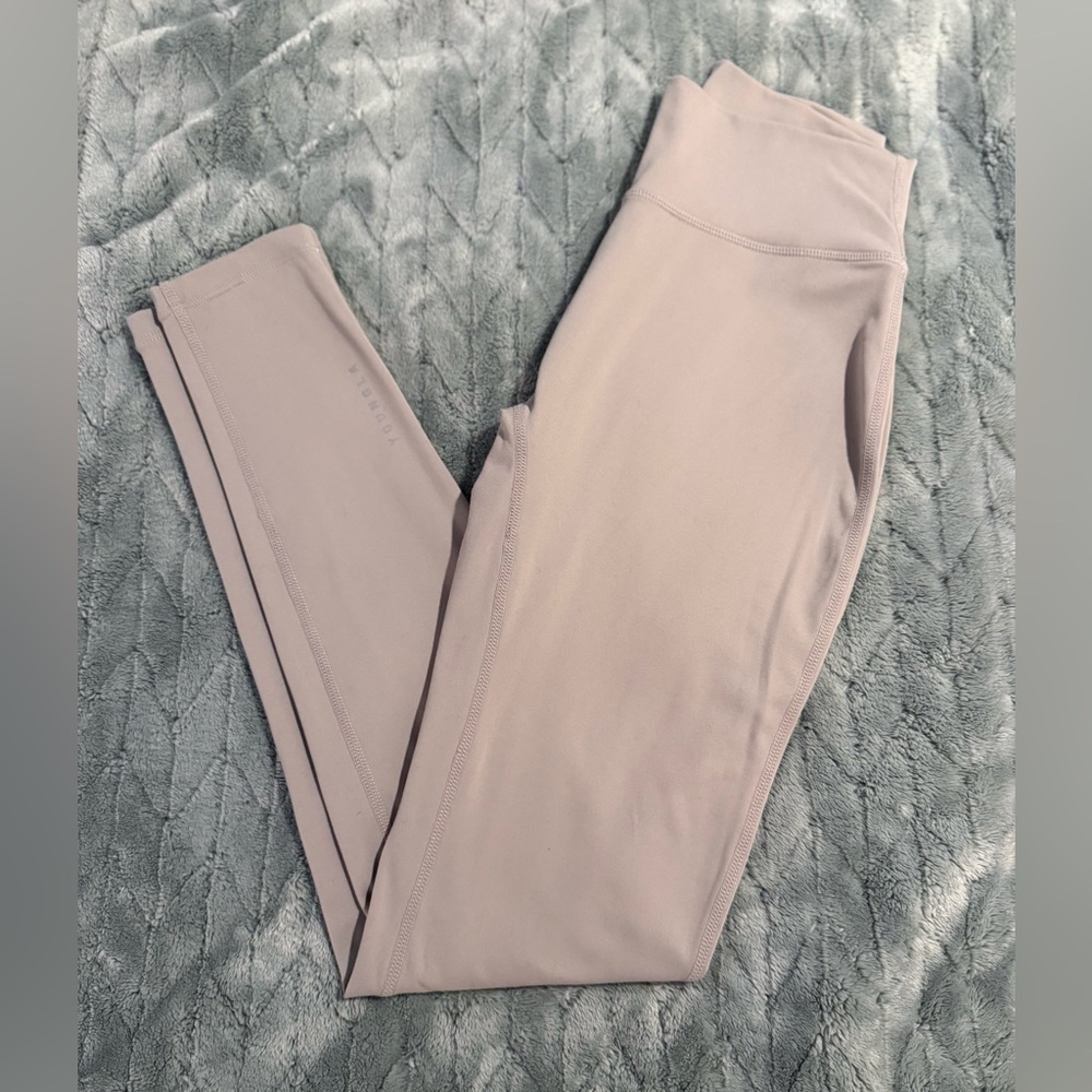 YoungLA URBAN LEGGINGS (W235) Size Medium